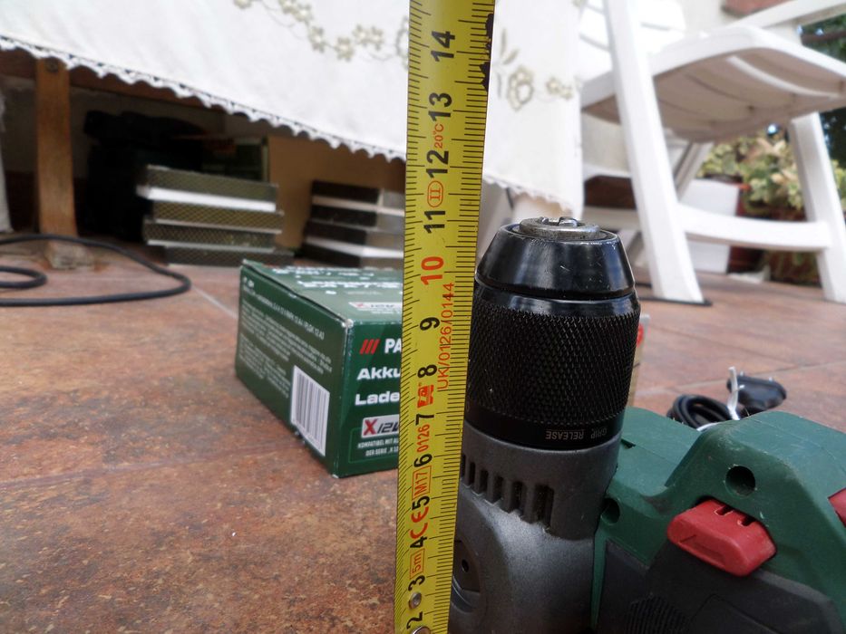 Masina gaurit  insurubat  unghi reglabil  incarcator si acumulator nou