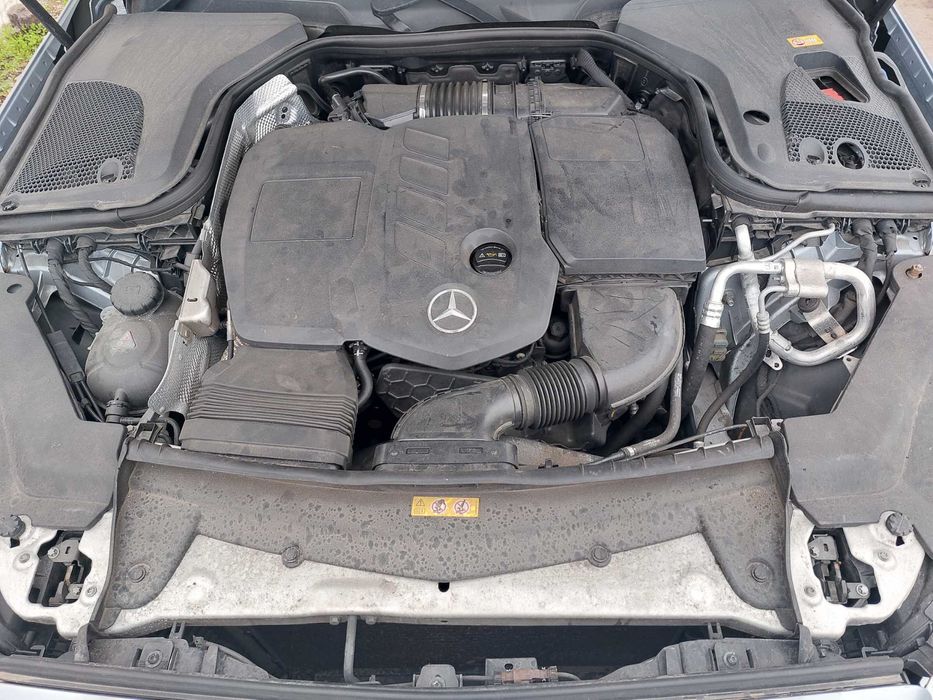 На Части: Mercedes W213 E220d 194 к.с. 2016 AMG Пакет