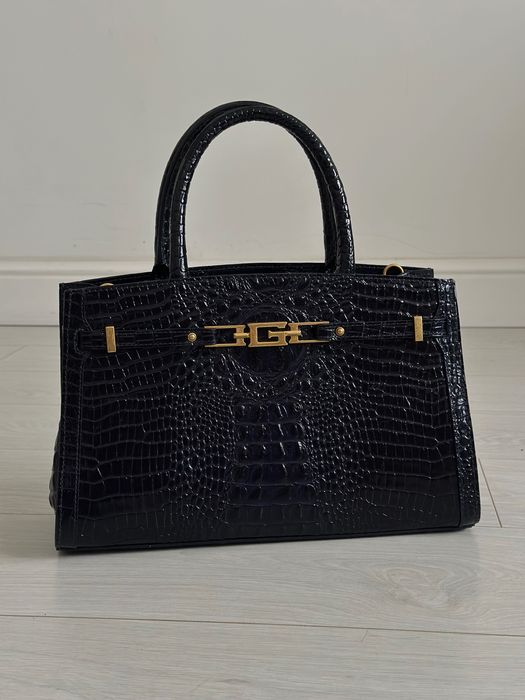 кожаная сумка GUESS