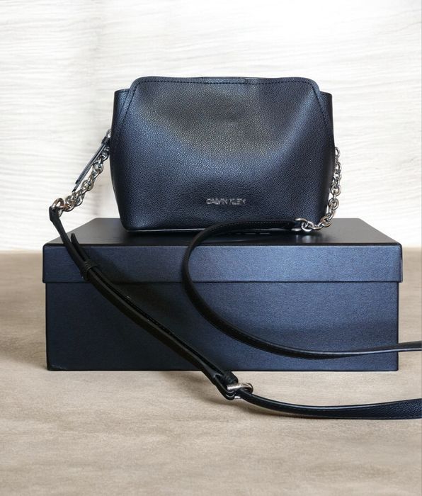 Calvin Klein оригинална дамска чанта