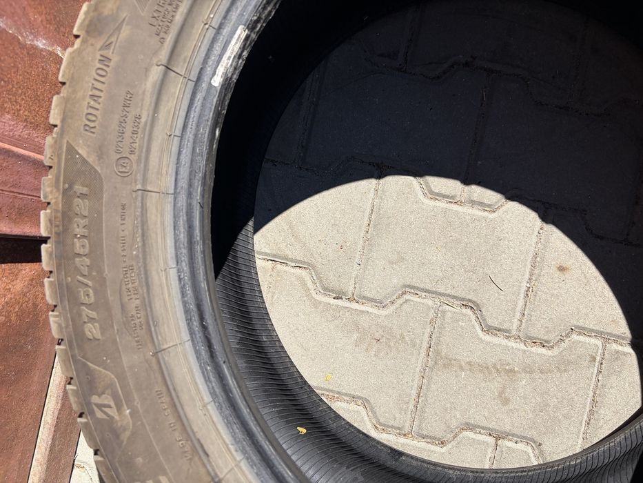 Продавам 4 бр. всесезонни гуми Bridgestone 275/45 R21