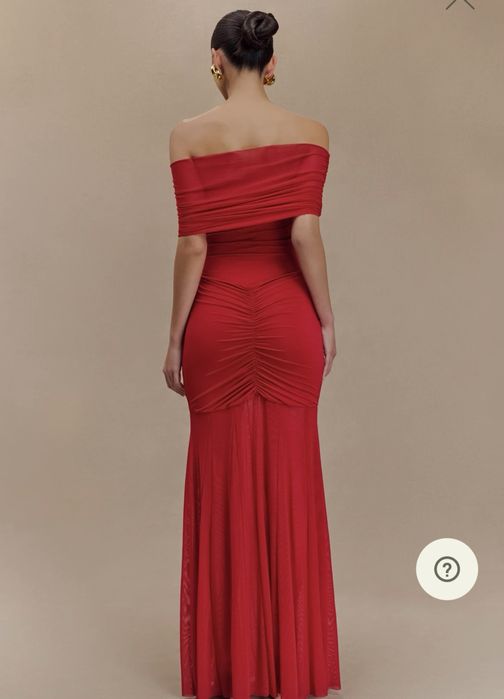 Червена рокля Meshki