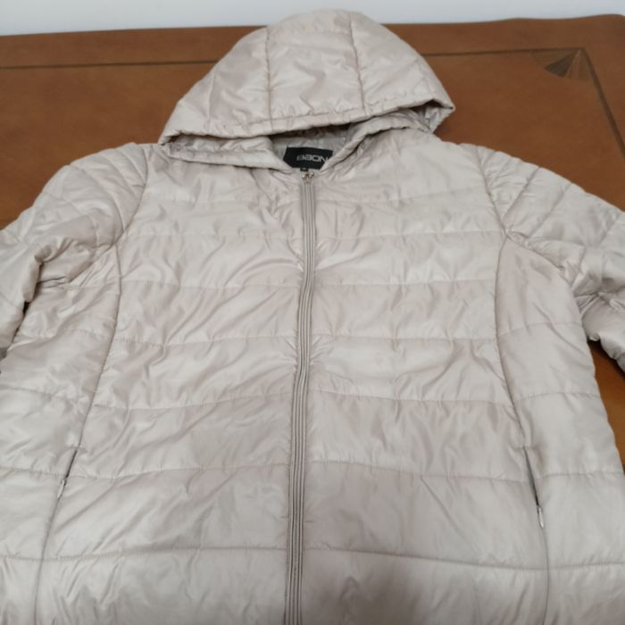 Пальто , куртка женская