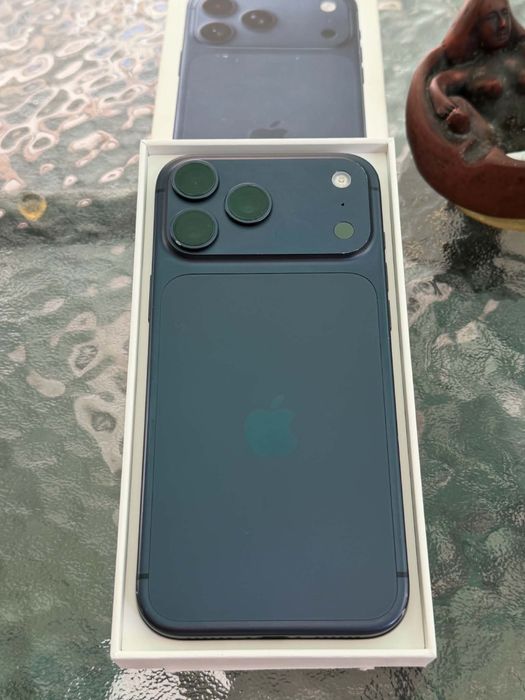 iPhone 17 Pro Max Titanium Blue 256GB