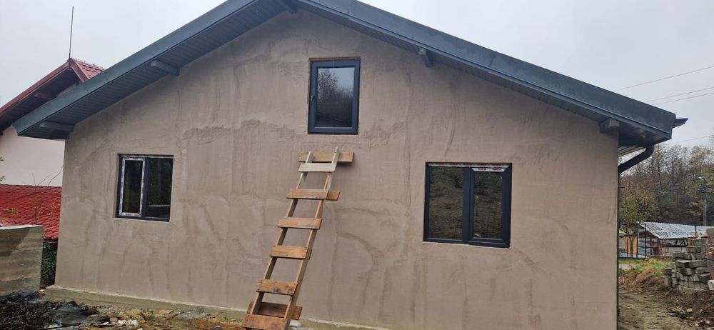 Vând casă in Vladesti