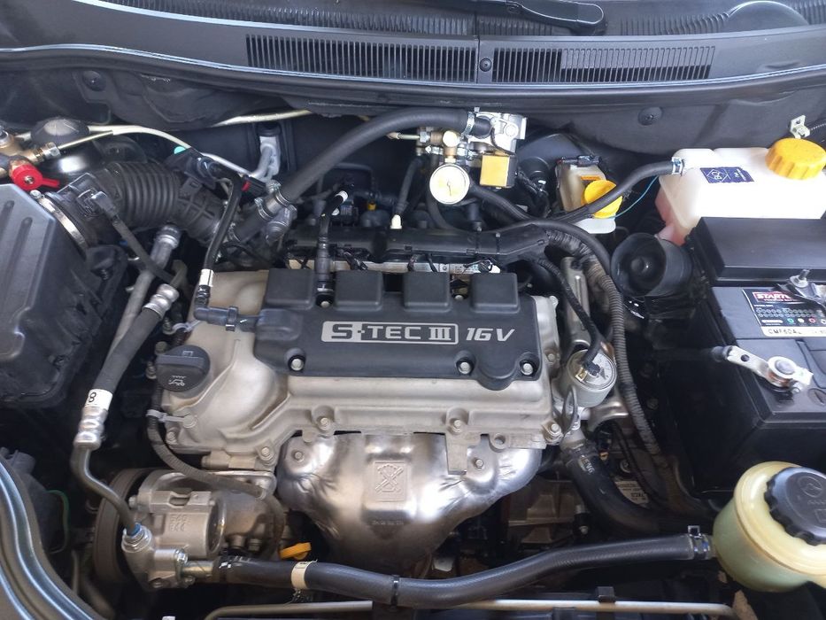 Nexa 3 срочно сотилади.