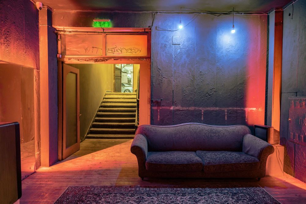 Дава се под наем Зала за събития в София, Зона Б-18 -  кв.м за 765 € - Снимка #6