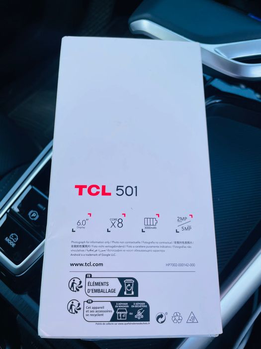 Vând telefon TCL 501 nou la cutie