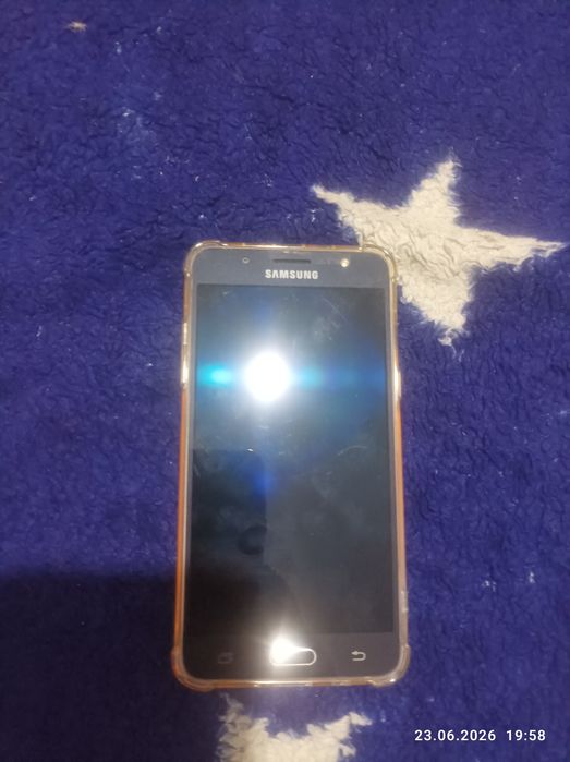 Продам телефон Samsung