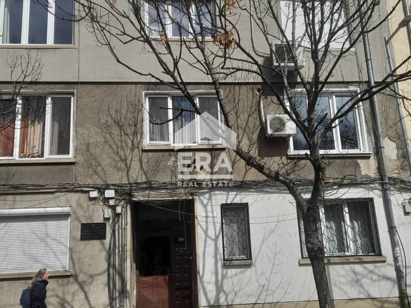 Дава се под наем Двустаен апартамент в София, Център - 80 кв.м за 510 € - Снимка #10