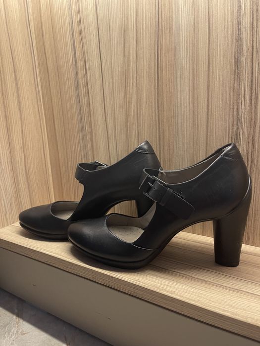 Женская обувь