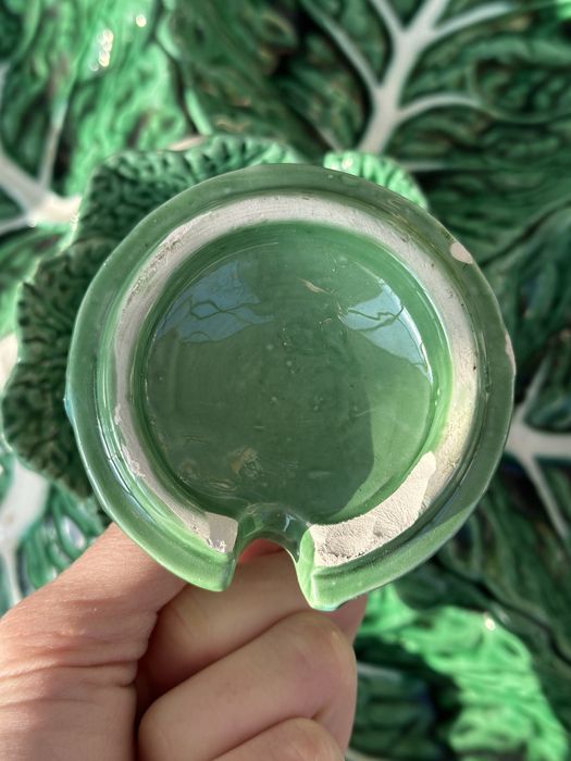 Голямо плато за предястия, портогалска майолика от Bordallo Pinheiro