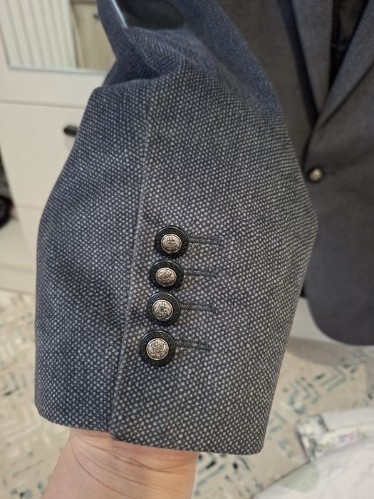 Продам мужской костюм