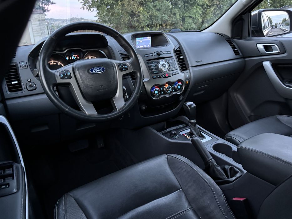 Ford Ranger LIMITED 2.2 tdci RATE 2015 Automat 4x4