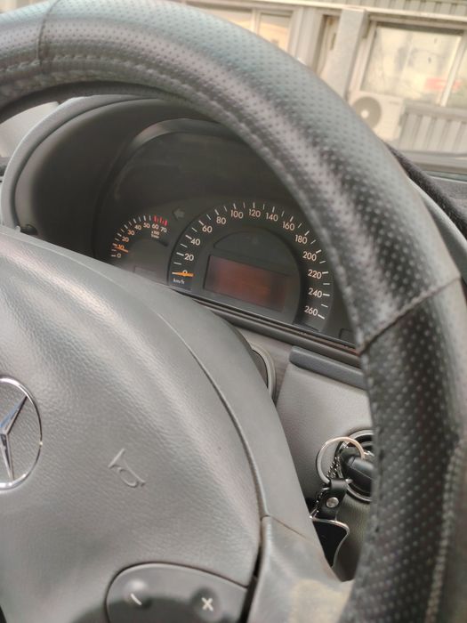 Мерседес w 203 c 200