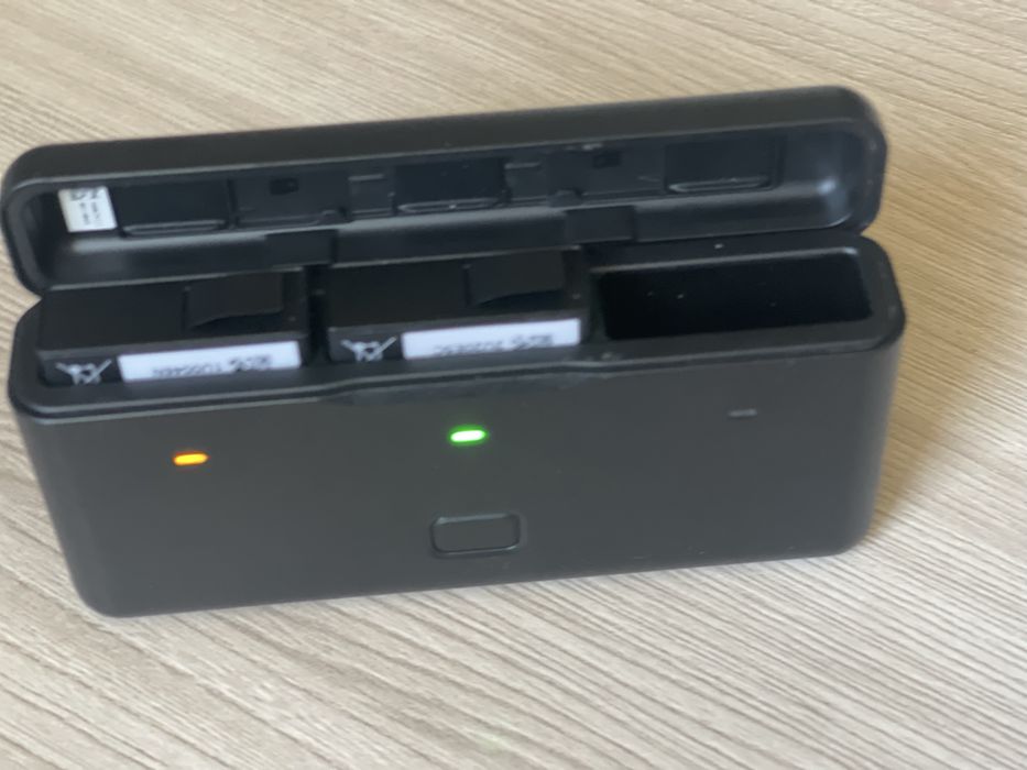 Батарейный кейс с аккумуляторами (2 шт) DJI Osmo Action 3