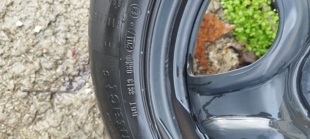 Продавам 4 броя джанти с гуми 16ски за Дачия