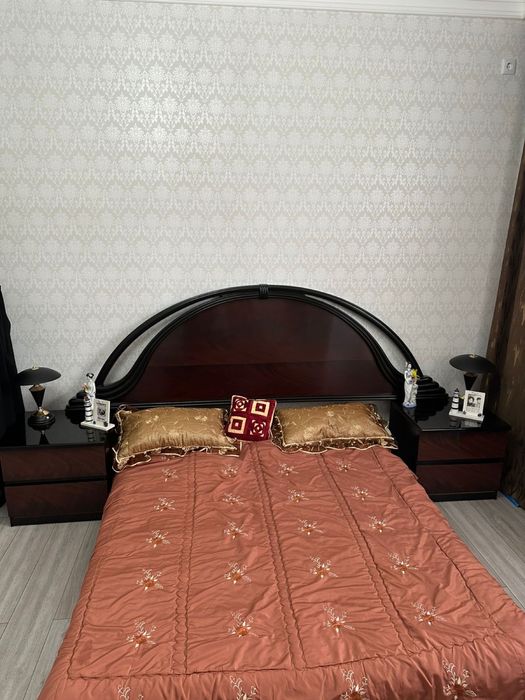 Продается Спальный гарнитур