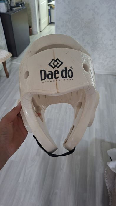 Продам шлем для каратэ.