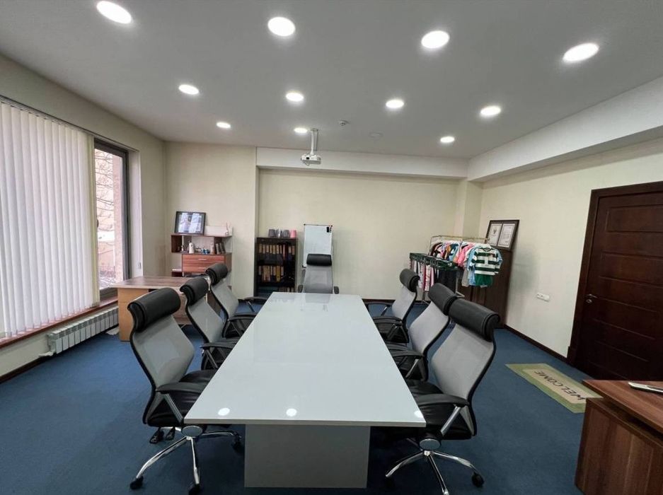 Сдаётся в аренду нежилой помищенияа мирабад глинка
Нежилое помещение
М