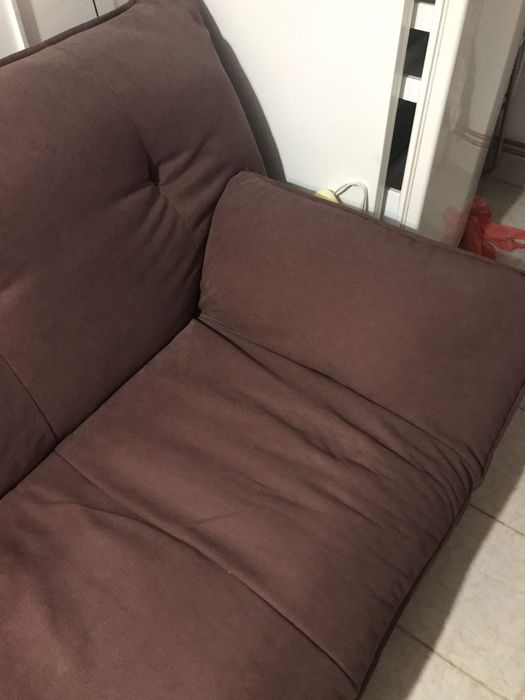 Vand canapea pentru doua persoane prin comanda