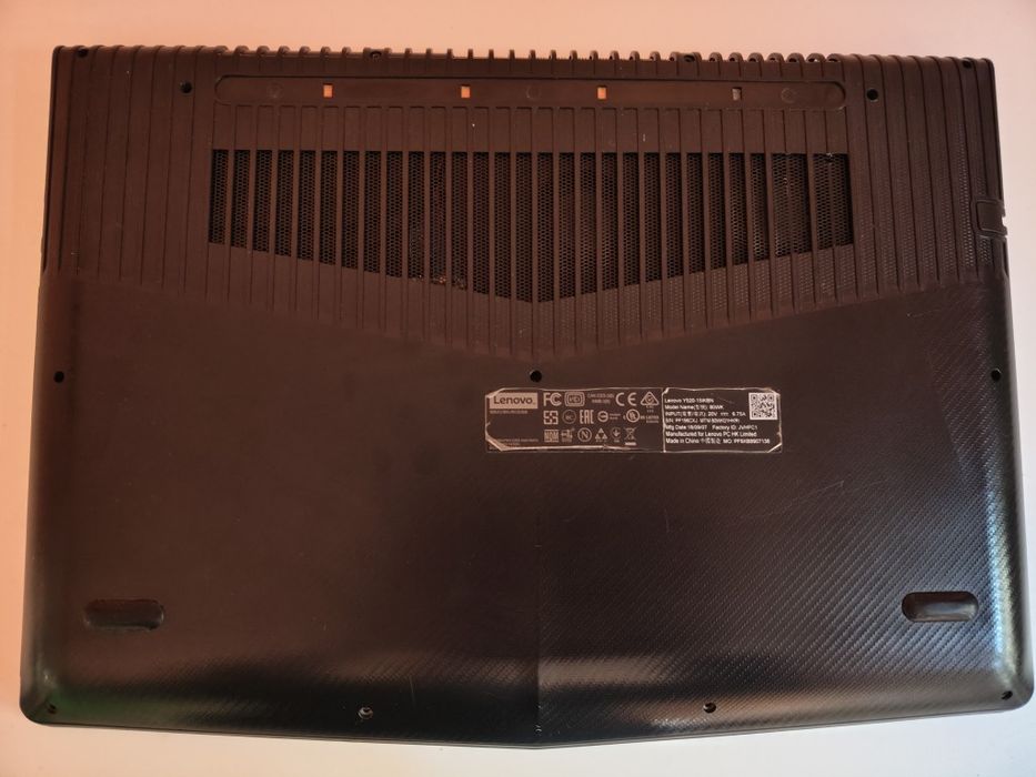 Dezmembrez laptop Lenovo