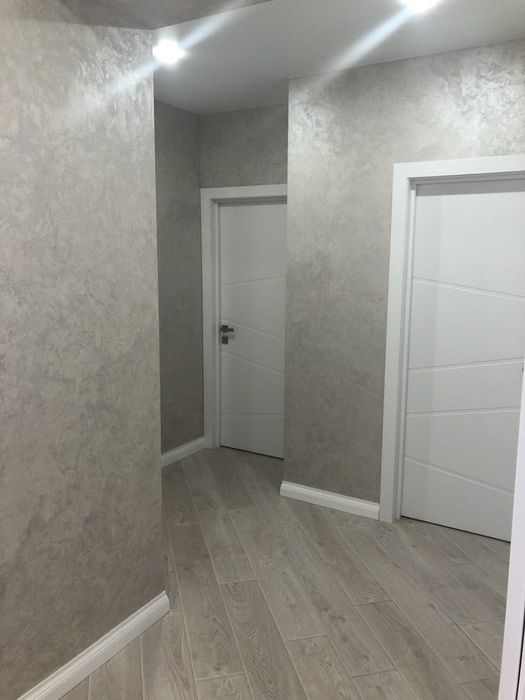 Поклейка обоев, качественно