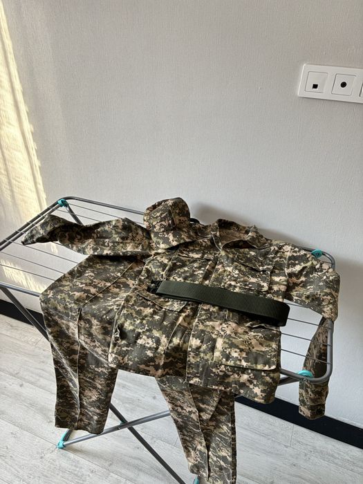 Срочно продам форму, 44 размер