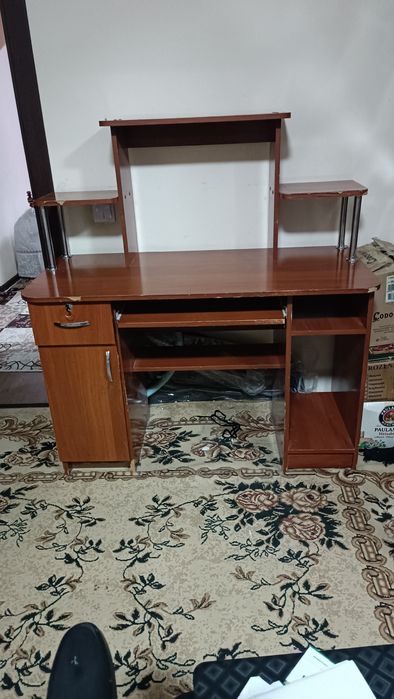 Для компьютерный стол