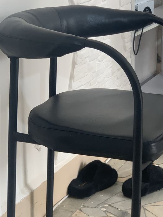 Stul yangi . 600.000 сум новый для салона самарканд панжоб