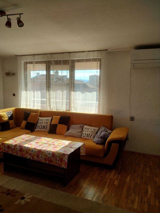 Дава се под наем Тристаен апартамент в Казанлък - 80 кв.м за 178.5 € - Снимка #2