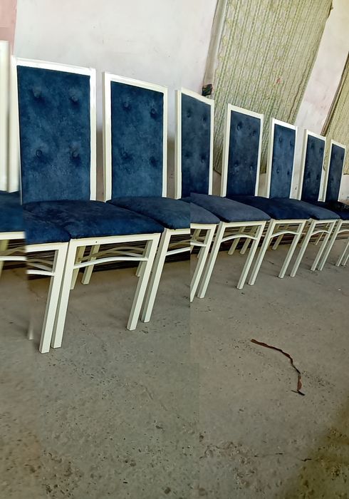 Temir  stul  va   stollar  nomi    (orom va  parlament)