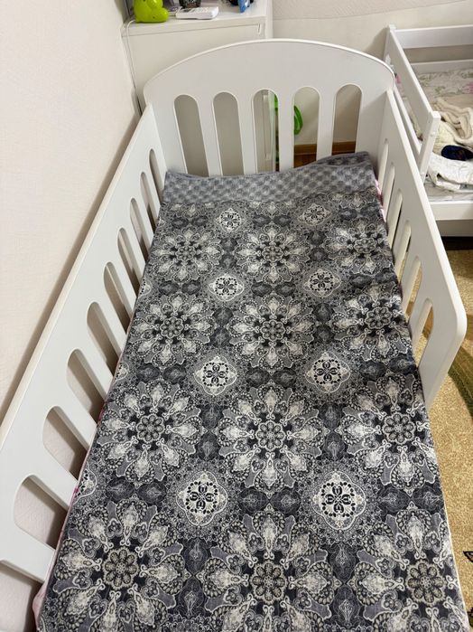 Кровать -манежная