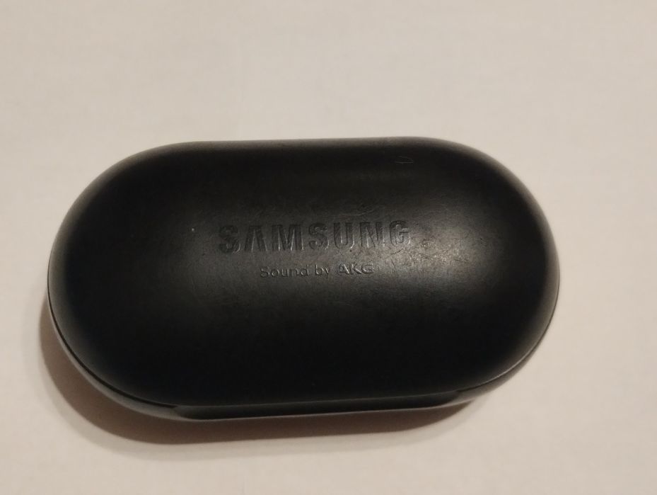 Samsung Galaxy Buds sound by AKG (кутийка)