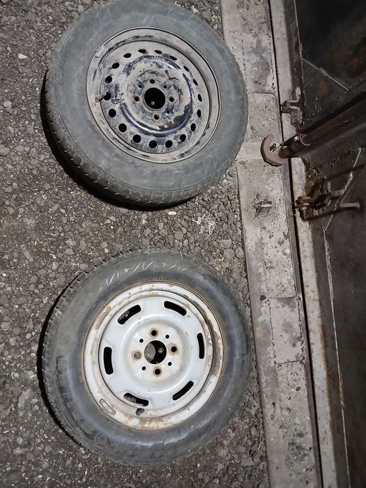 Шины 175/70R13...