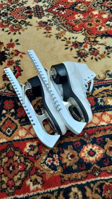 Продам    коньки