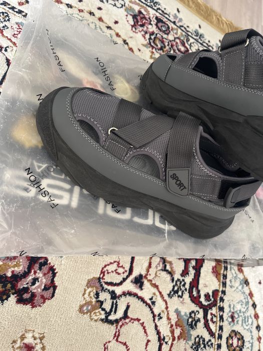 Сандали по очень низкой цене