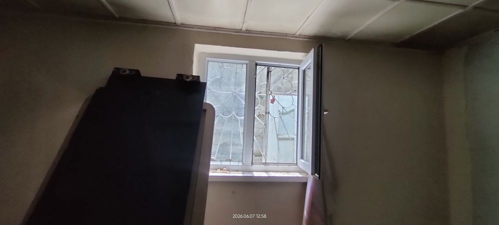 Продам окна с решетками срочно