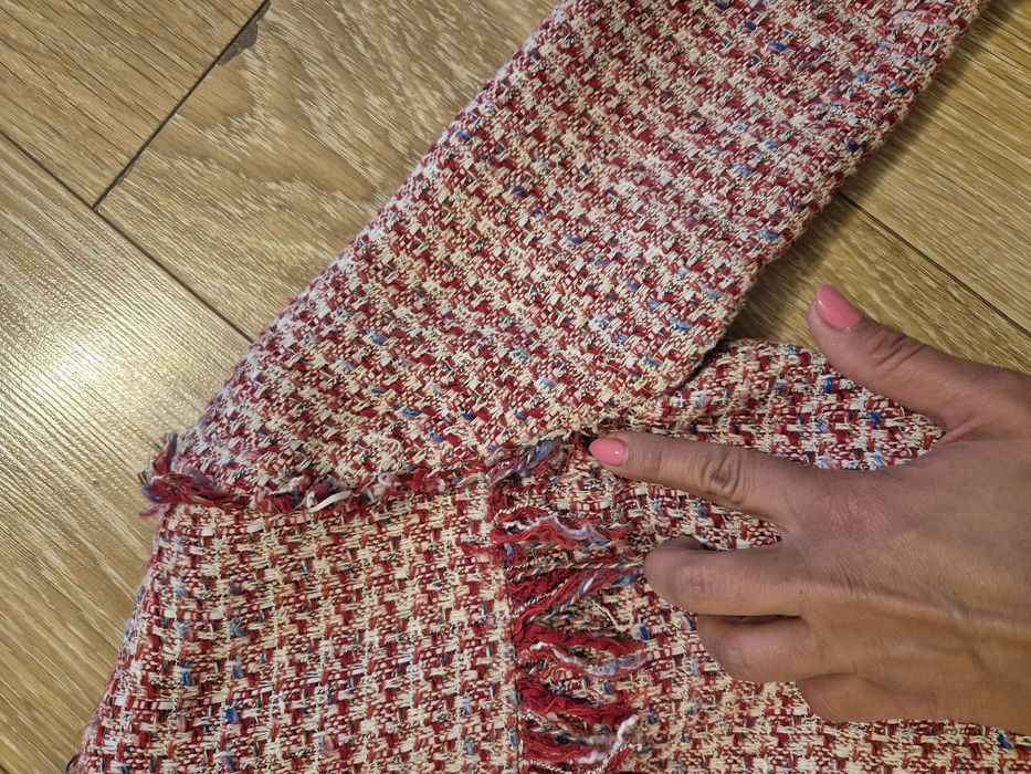 Zara Сако туид Zara