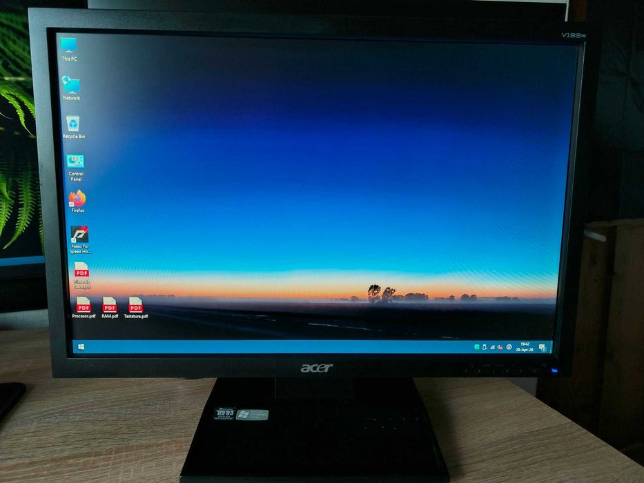 PC Gaming COMPLET cu Garantie, Ruleaza Orice Joc pe Medium/High + Bonus Monitor 19", SISTEM Audio 5.1 Surround, Tastatura si Mouse Gaming