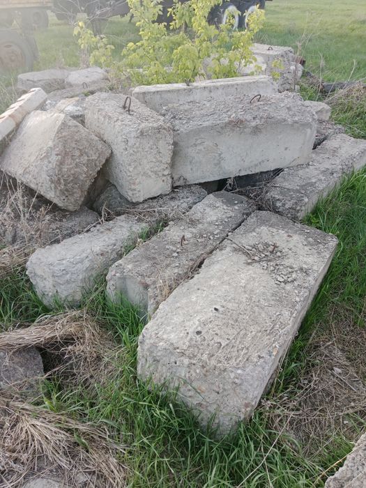 Продам бетонные блоки