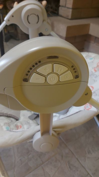 Бебешка люлка с активна гимнастика, бежов цвят