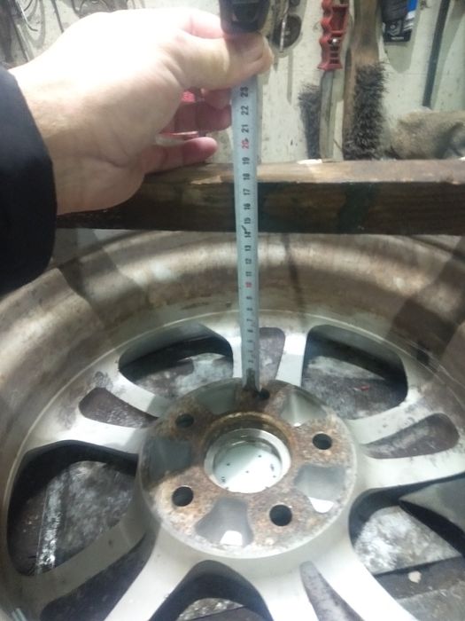 Продам диски на Мазду Кронос