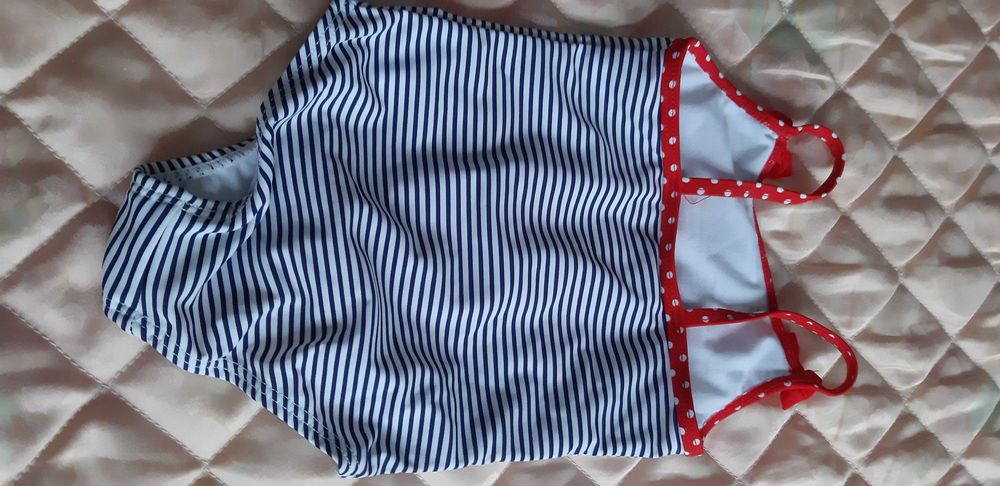 Детски цял  бански