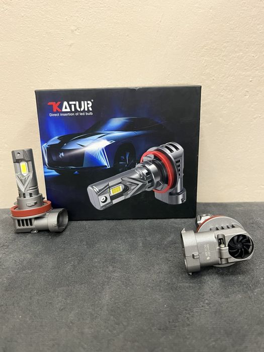 Лед крушки за кола