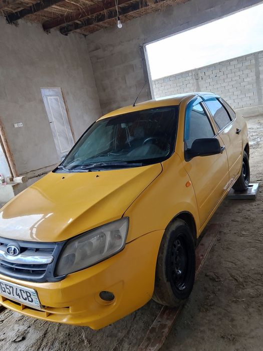 Лада гранта сотилади бухорода