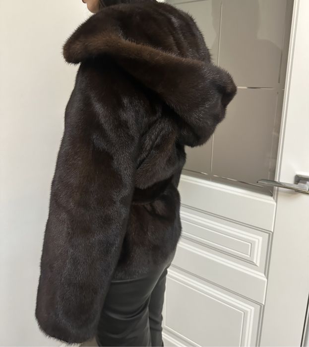 Норковая шуба, Греция.