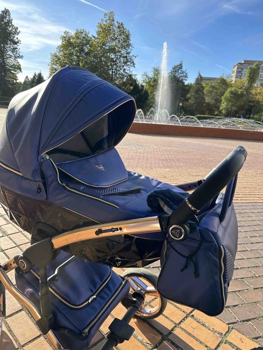 Бебешка количка Junama FLUO LINE 3в1