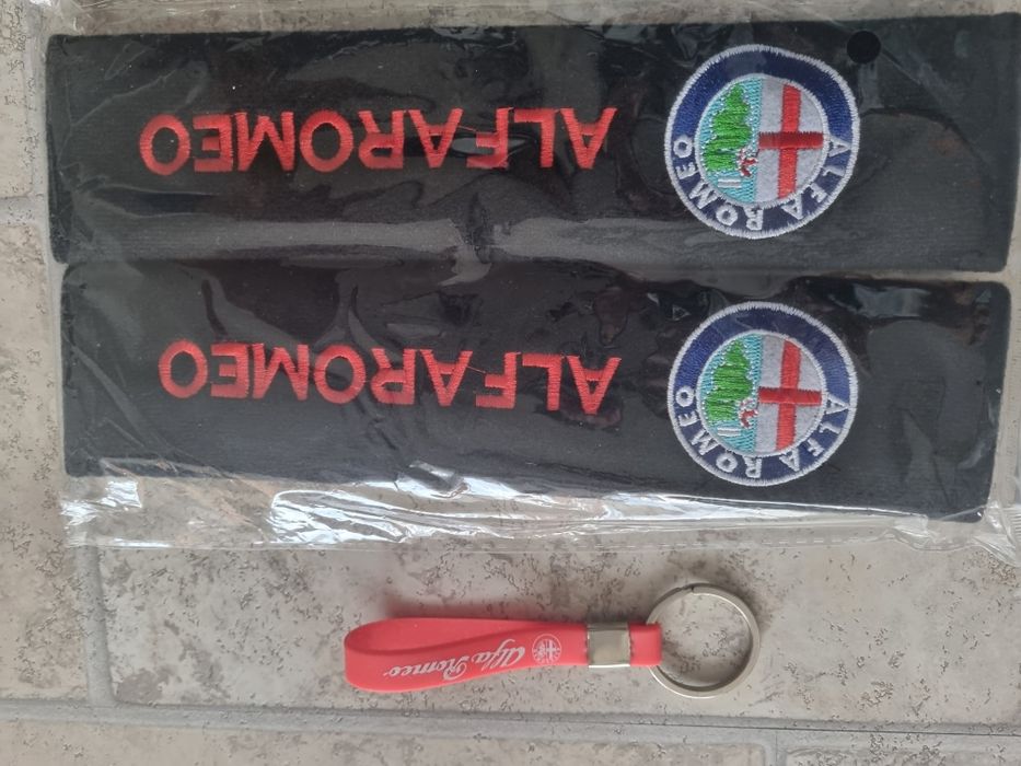 Vand husa pt samsung s21+ nouă si husa protectie centura alfa romeo