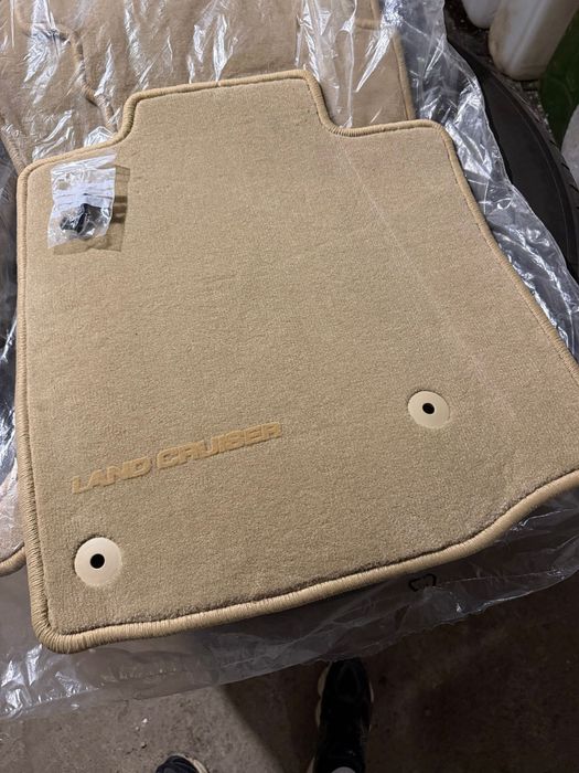 Оригинални стелки Toyota Land Cruiser J150